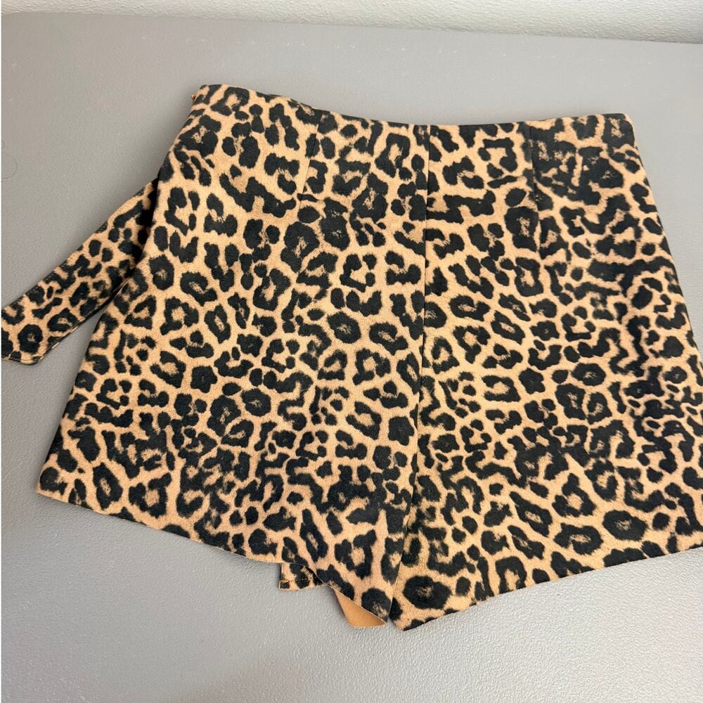 Zara Leopard Print Wrap Skort Mini Skirt Shorts Size S - Picture 3 of 9